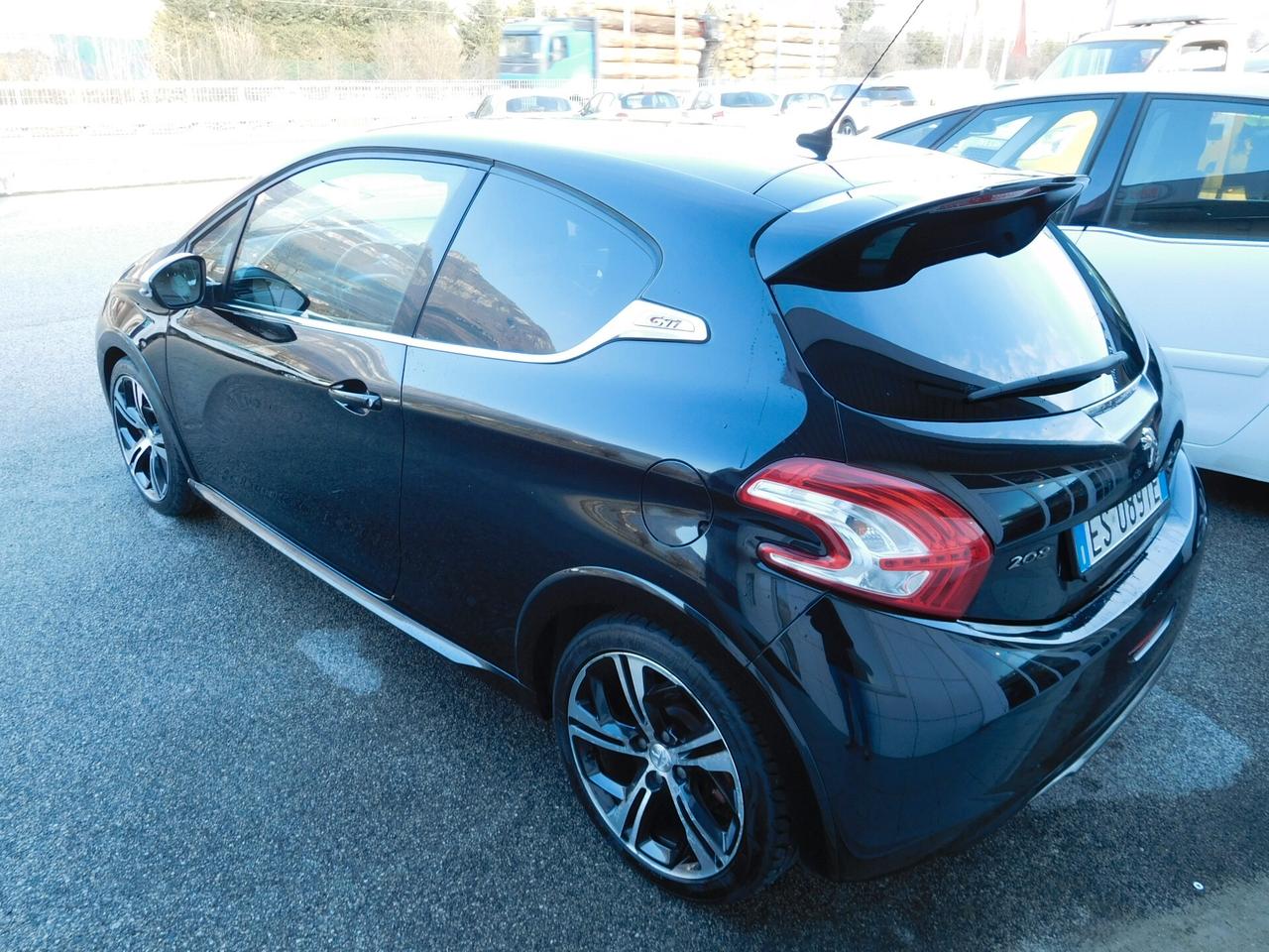 Peugeot 208 1.6 THP 200 CV 3 porte GTi