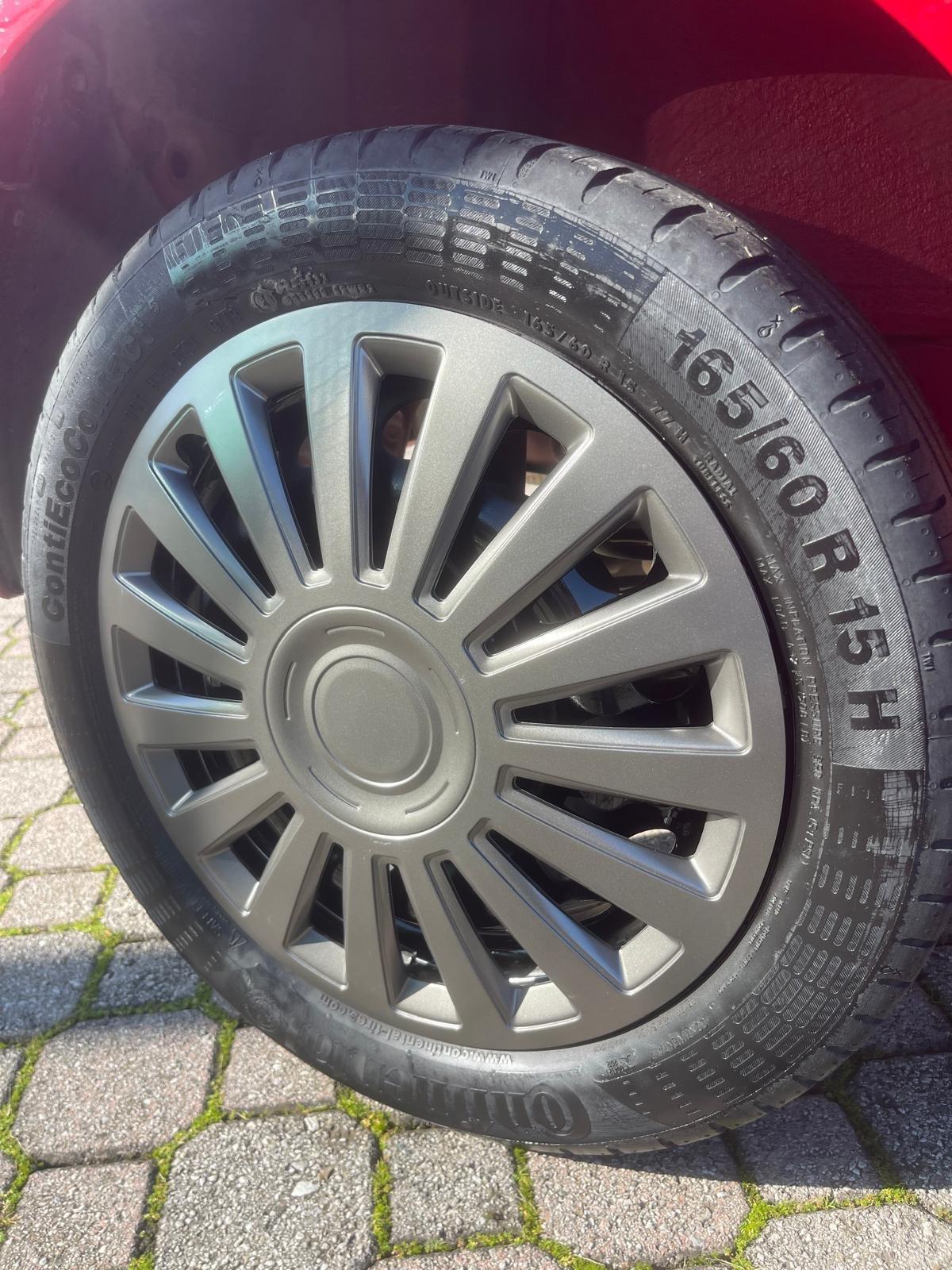 Toyota Aygo 1.0 VVT-i 69 CV 3 porte x-clusiv