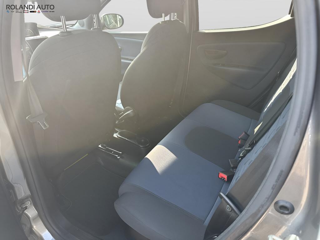 Lancia Ypsilon 1.0 FireFly Hybrid Oro