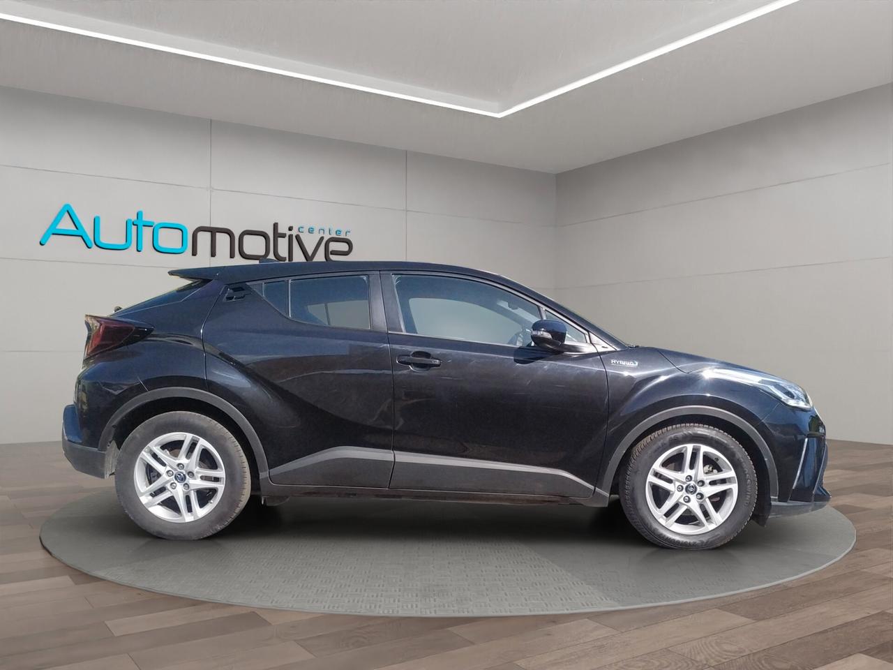 Toyota C-HR 1.8 Hybrid E-CVT Active