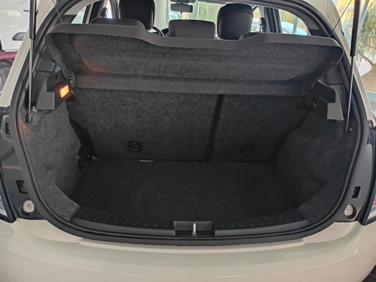 Lancia Ypsilon 1.2 69 CV 5 porte Gold