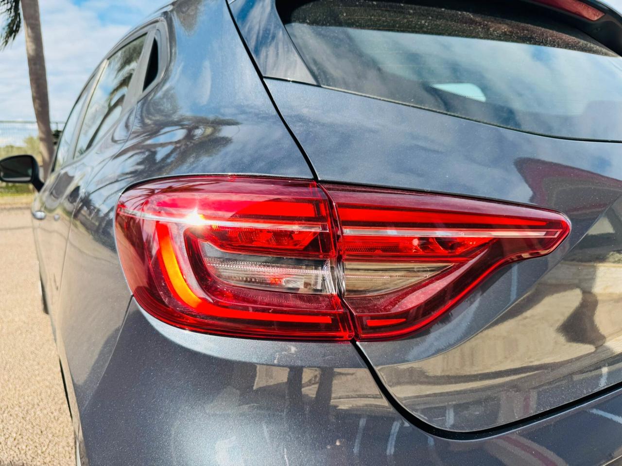 Renault Clio 1.5 dCi Blue 100 CV 5 porte Intens