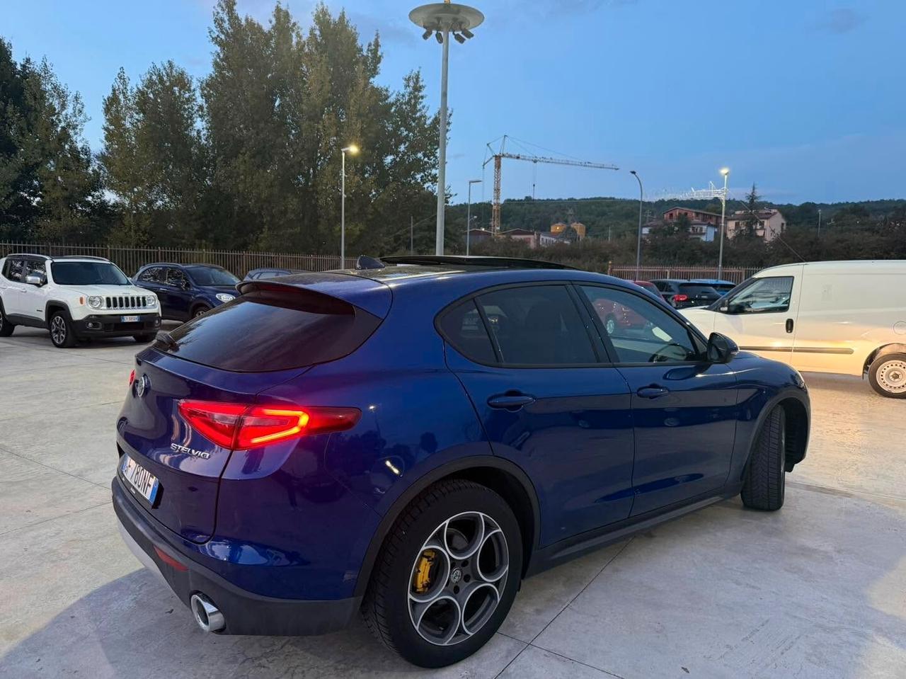 Alfa Romeo Stelvio 2.2 TD 160CV AT8 (TETTO A-CARPLAY)