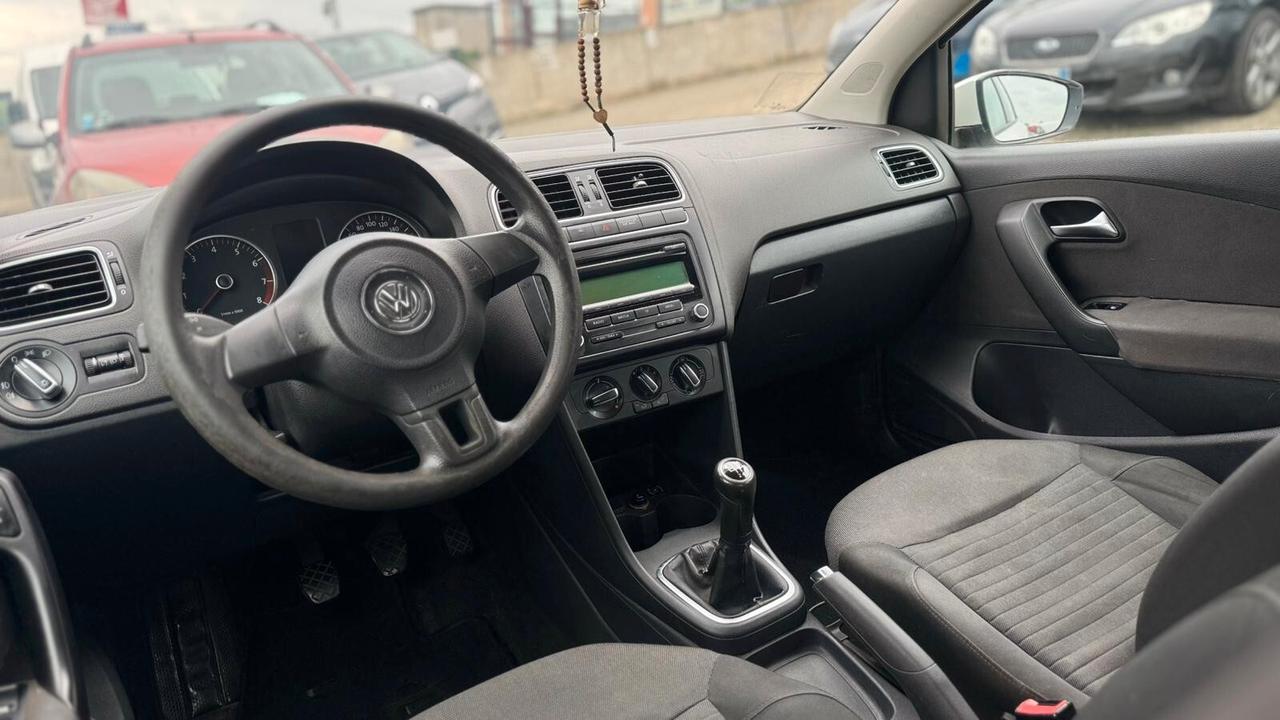 Volkswagen Polo 1.2 BENZINA 2011 NEOP.