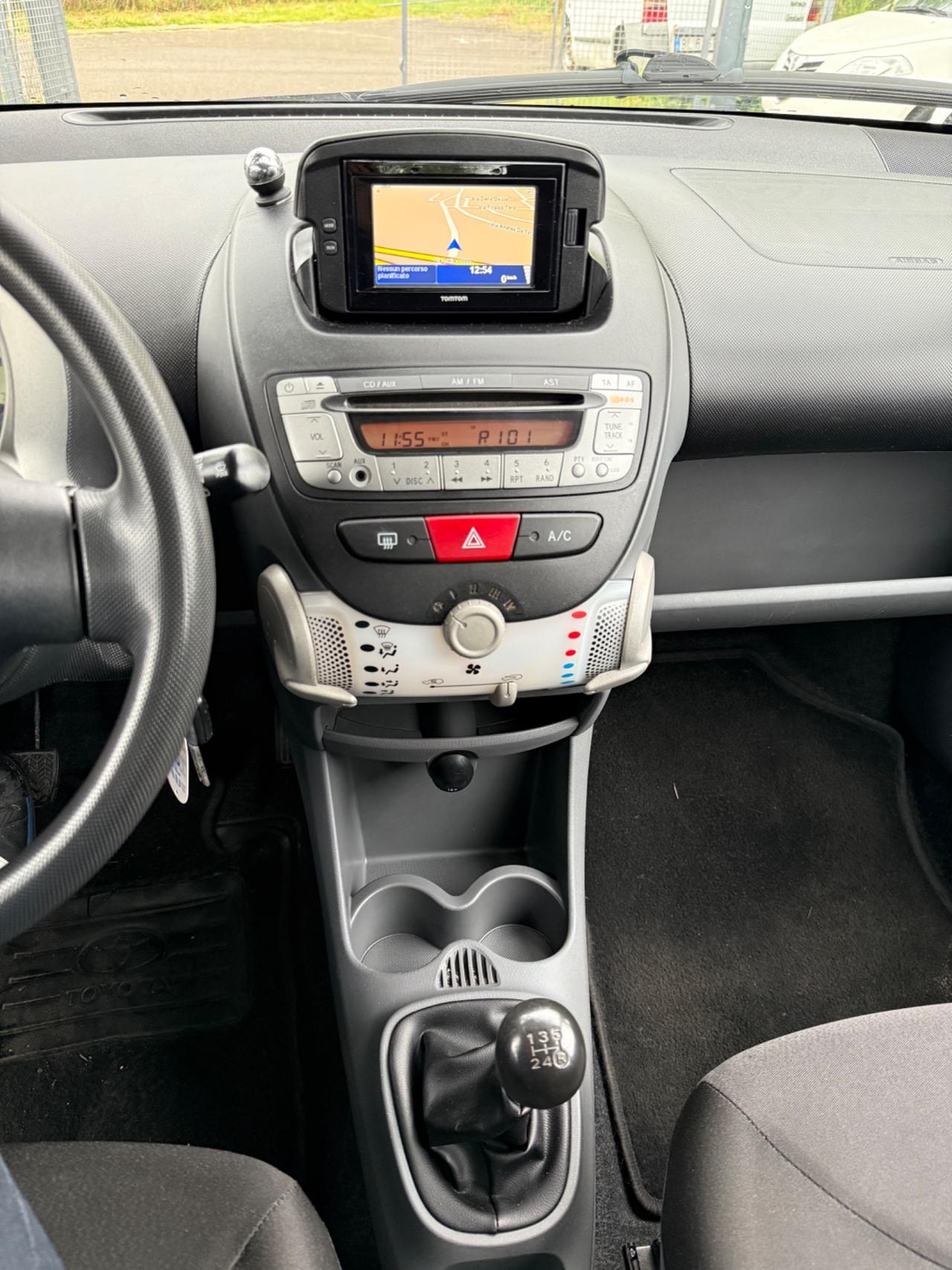 Toyota Aygo 1.0 12V VVT-i 5 porte Now Connect