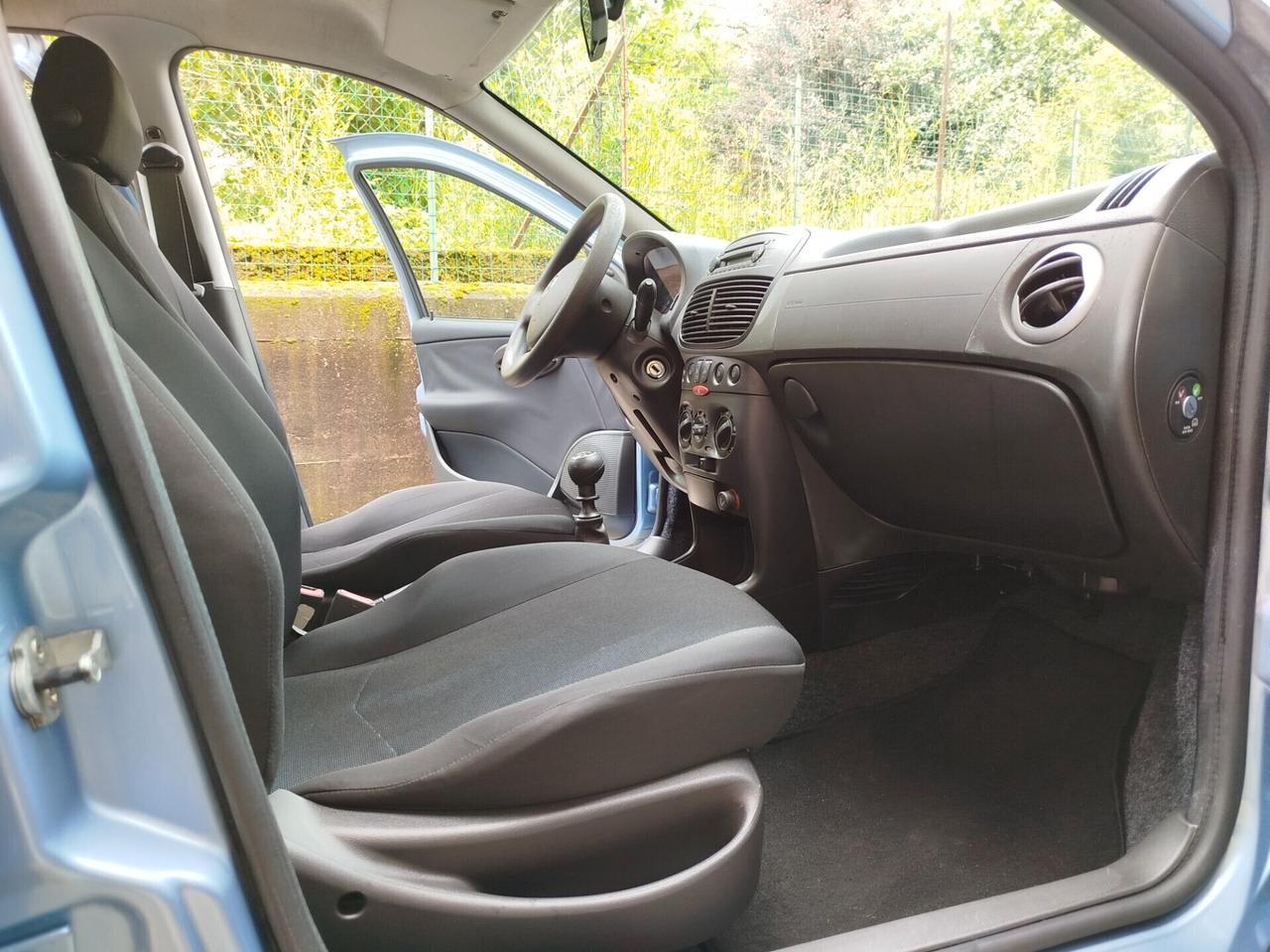 Fiat Punto 1.2 BENZINA 60cv / 56.000km / Unipro