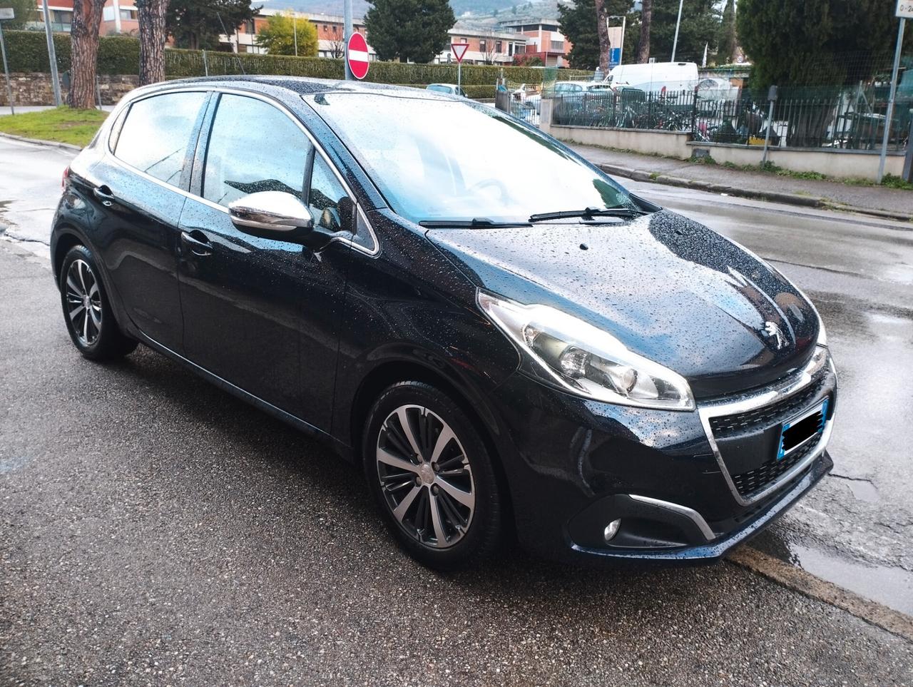 Peugeot 208 PureTech 82 5 porte Allure