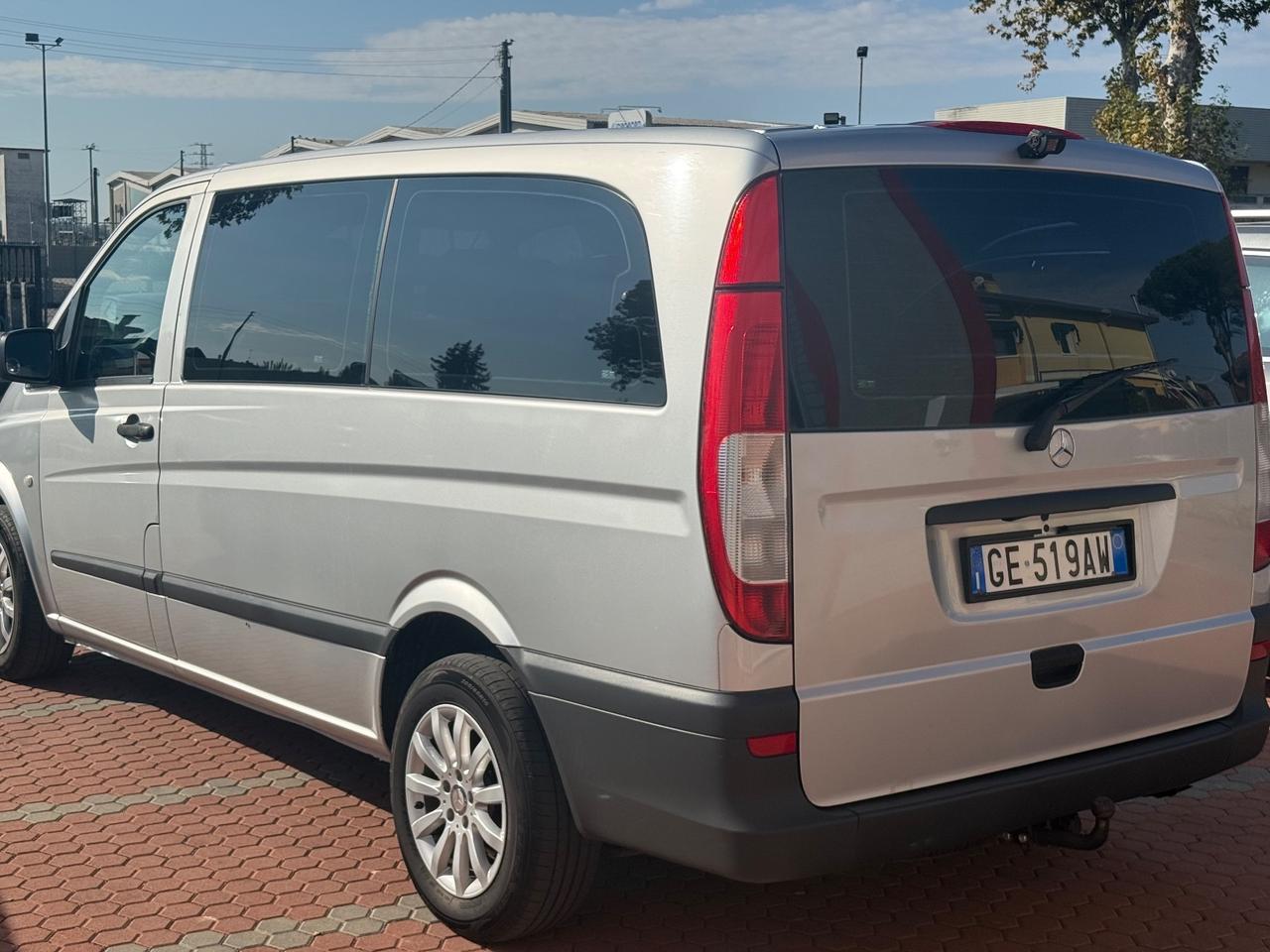 NOLEGGIO GIORNALIERO/BREVE TERMINE 8 POSTI Mercedes-benz Vito 2.2 111 CDI Kombi Long