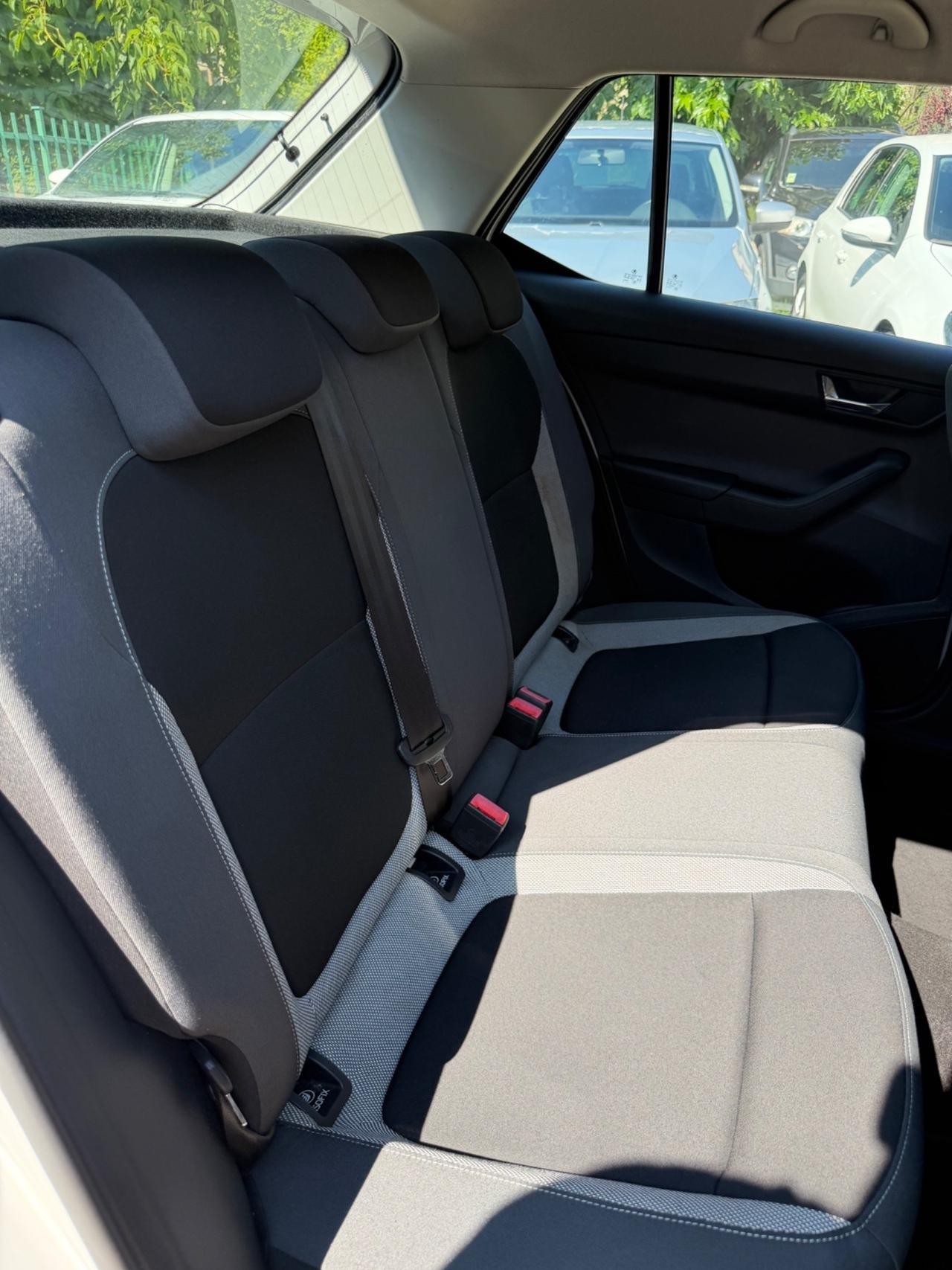 Skoda FABIA MPI 75CV 5P. STYLE KMCERT GARANZ
