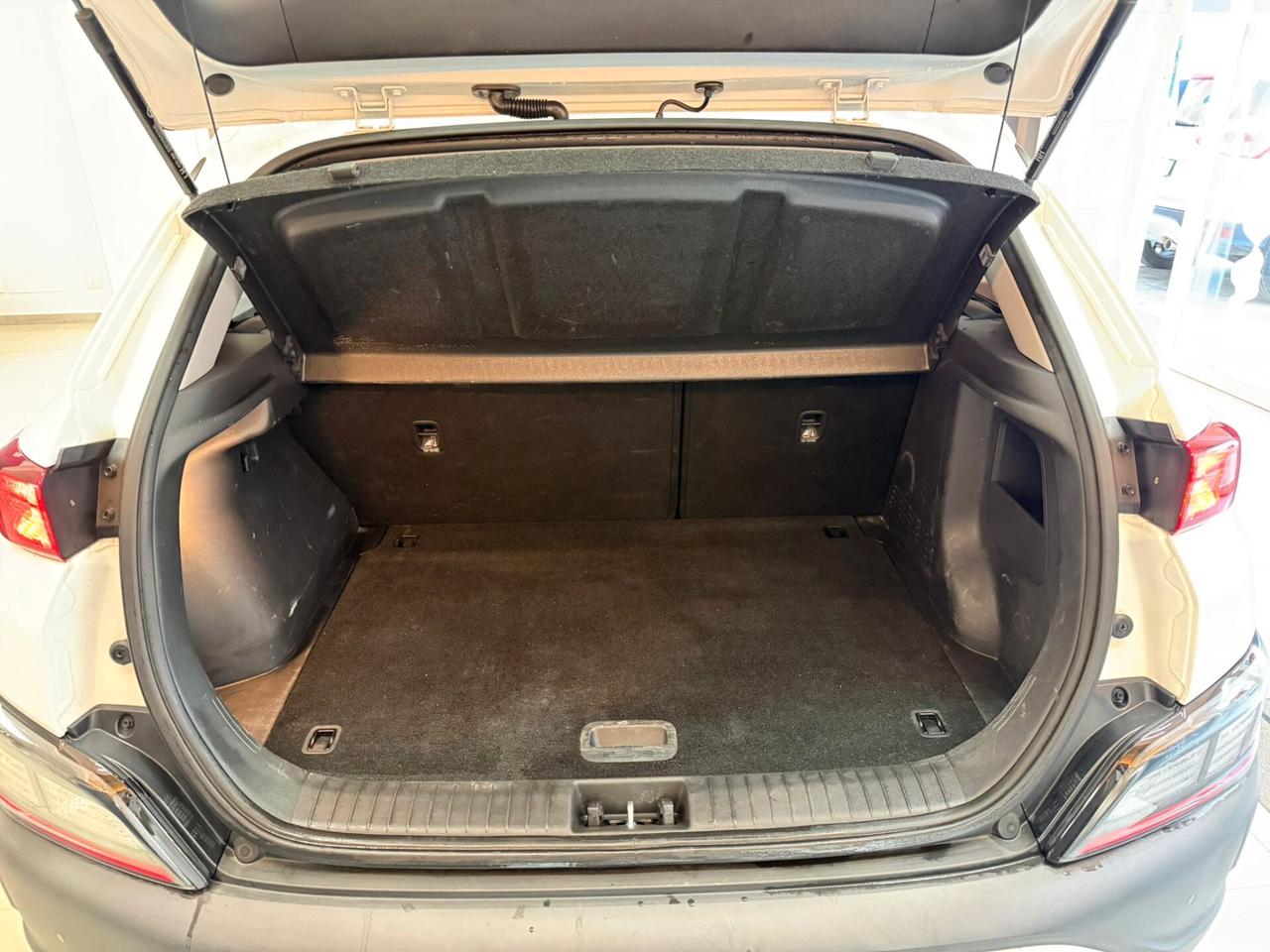 Hyundai Kona 1.6 CRDI Hybrid 48V iMT XTech