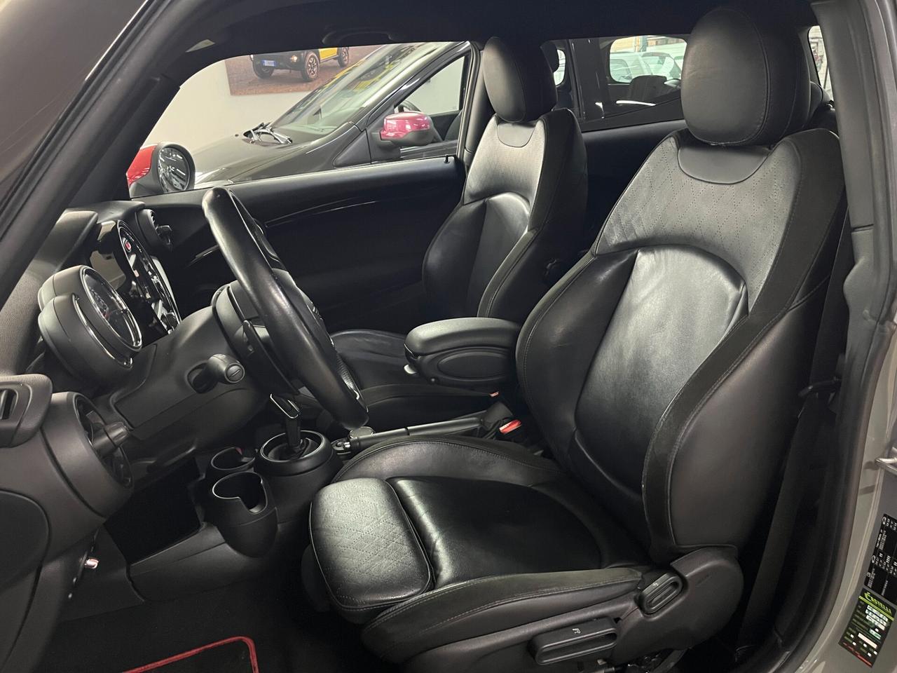 Mini John Cooper Works 2.0 jcw 231cv full - 2019