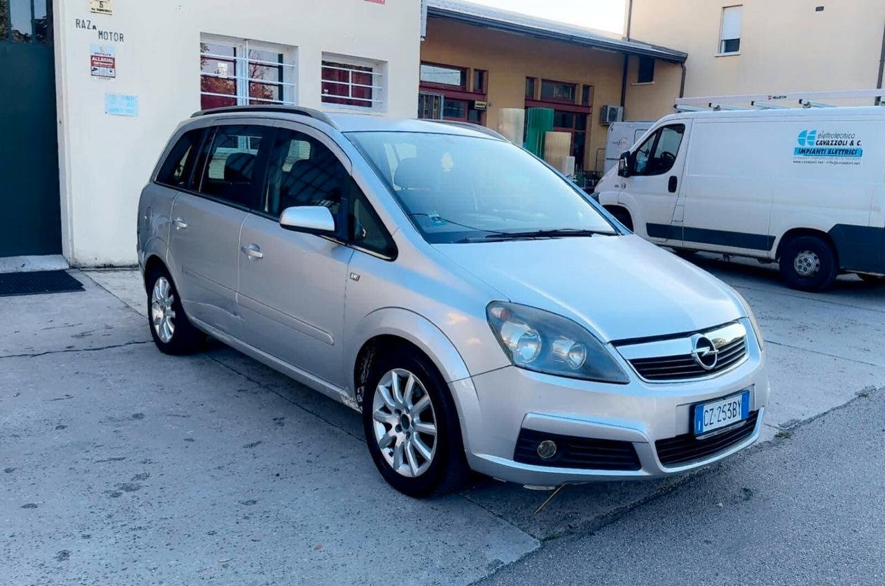 Opel Zafira 1.9 CDTI 120CV Cosmo