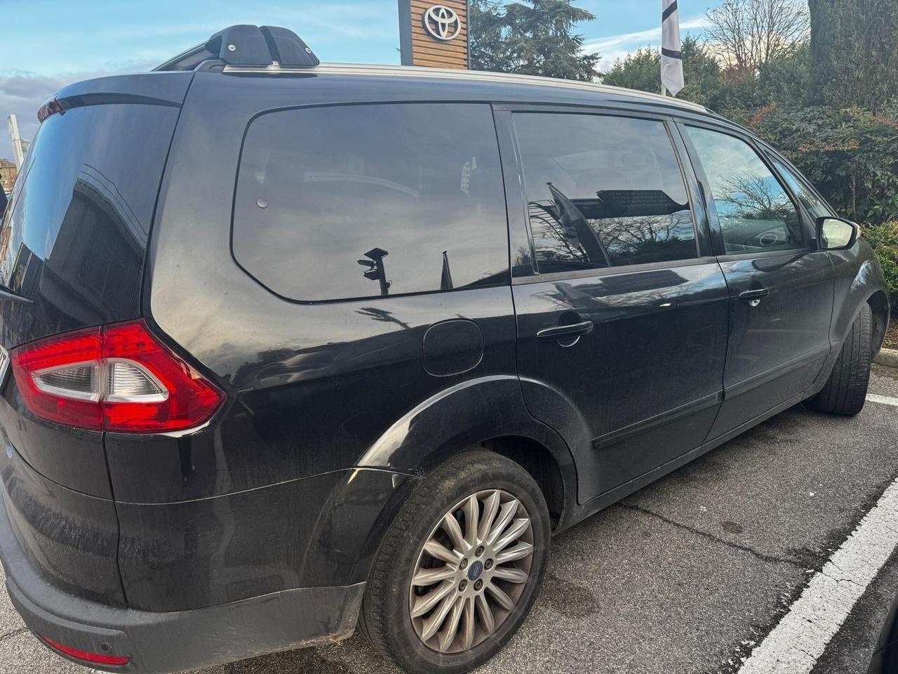 Ford Galaxy 2.0 TDCi 140 CV Powershift Nav Titanium