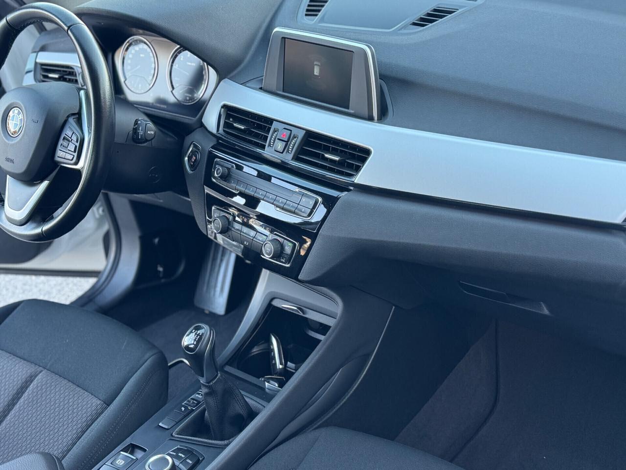 Bmw X1 sDrive18i Sport 70.000 Km Tagliandi BMW !