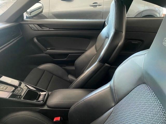 PORSCHE 992 CARRERA T