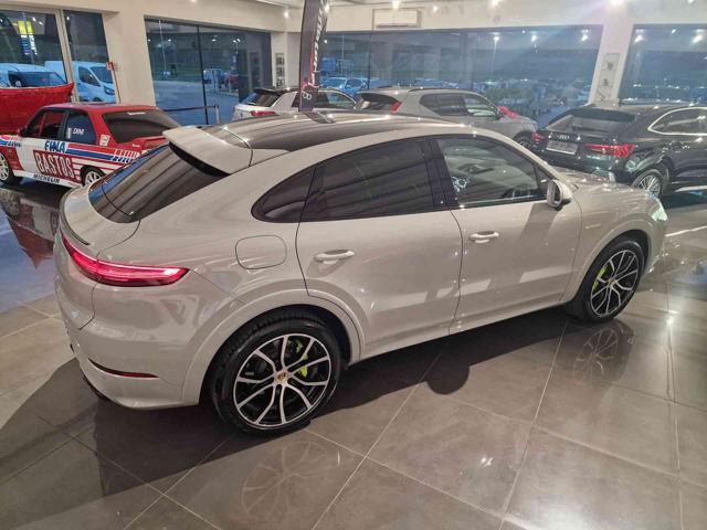 PORSCHE Cayenne Coupé 3.0 V6 E-Hybrid PASM PANO GTS MEMORIE