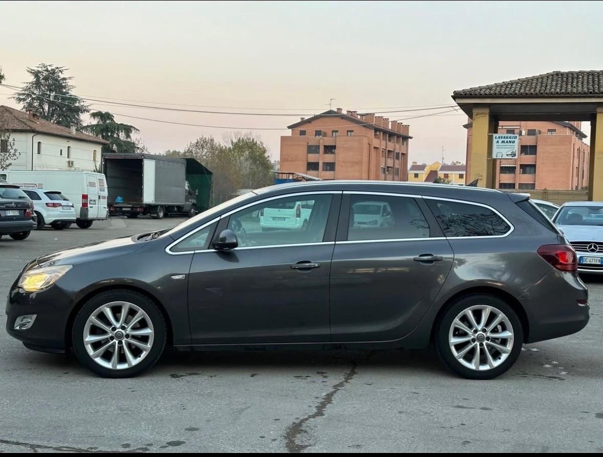 Opel Astra 1.7 CDTI 125CV Sports Tourer Cosmo