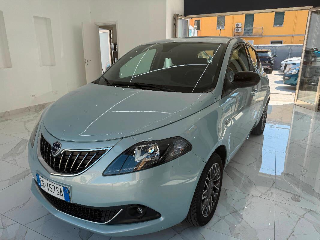 Lancia Ypsilon III LACIA YPSILON 1.0 firefly hybrid Gold s&s 70cv 5p.ti