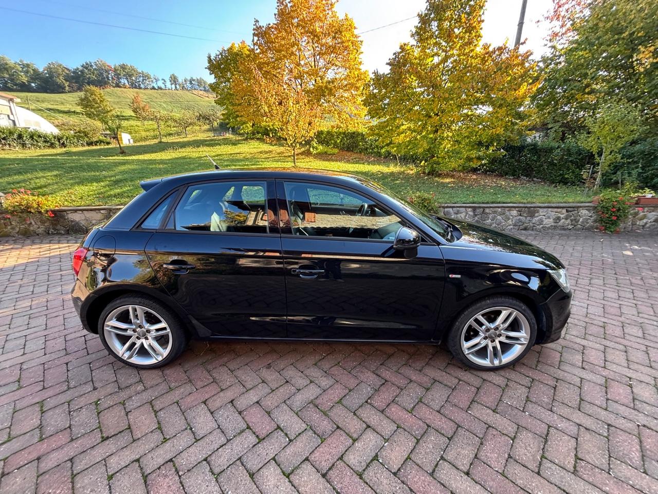 Audi A1 1.6 TDI S line 5 PORTE