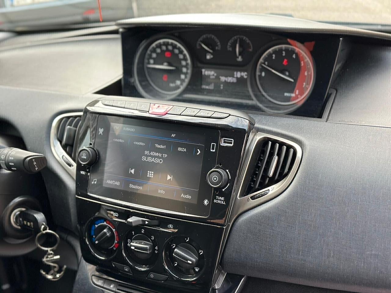 Lancia Ypsilon 1.2 69 CV 5 porte GPL Ecochic Gold