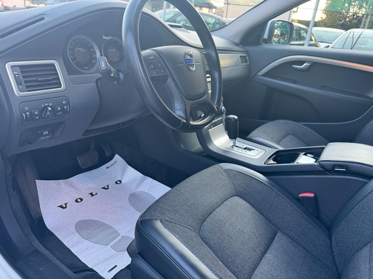 Volvo XC70 D5 205 CV AWD Summum