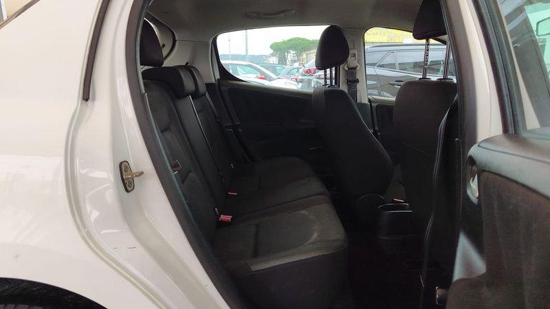 Peugeot 207 207 5p 1.4 hdi X-Line FL