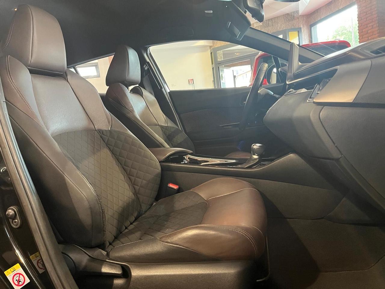 Toyota C-HR 1.8 Hybrid E-CVT Lounge