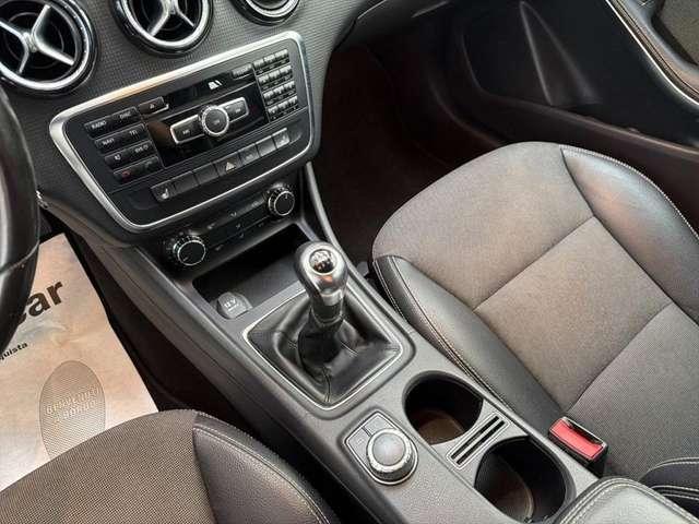Mercedes-Benz A 180 Premium