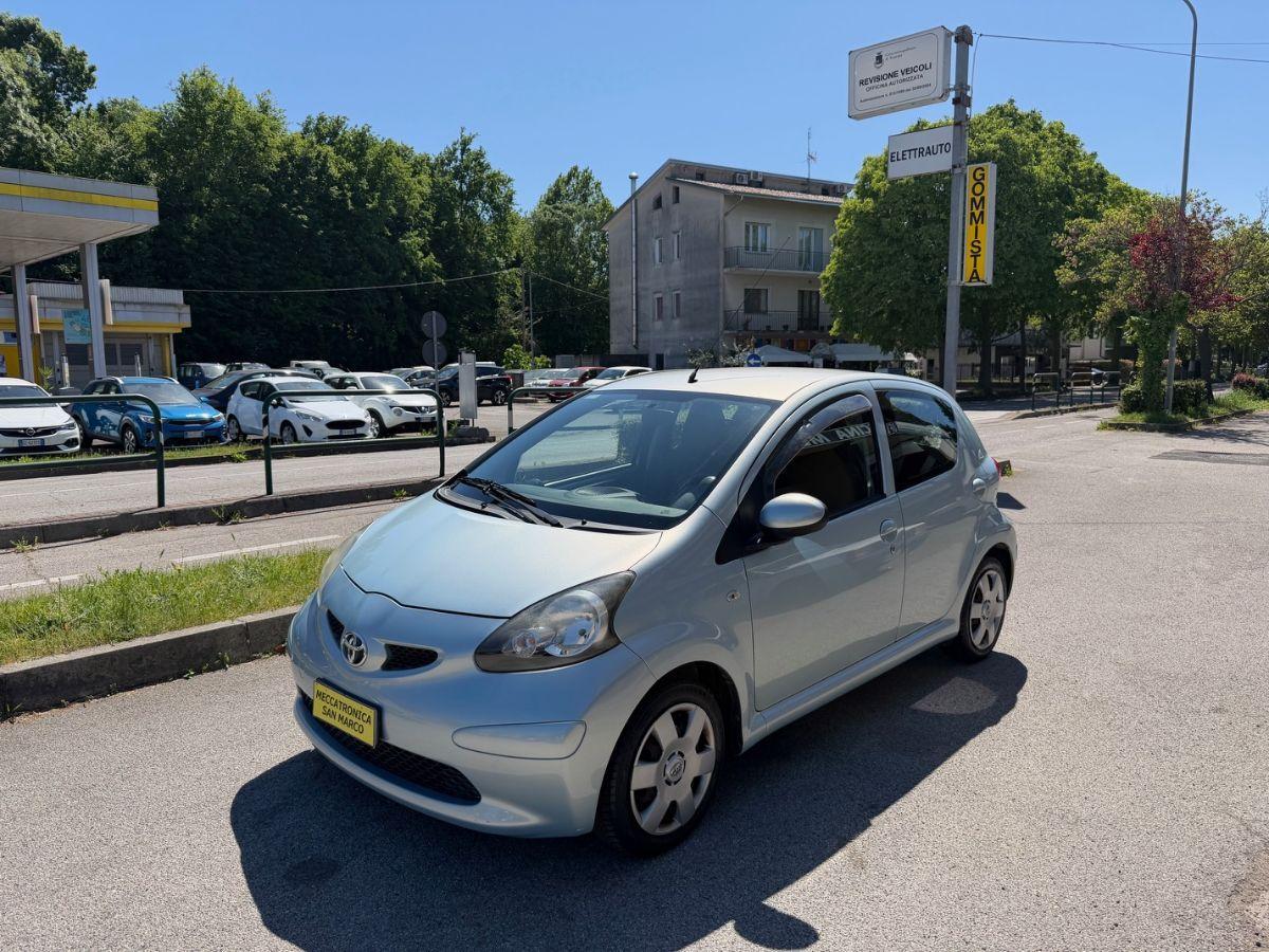 TOYOTA - Aygo - 12V VVT-i 5 porte Sol #UNICOPROPRIETARIO