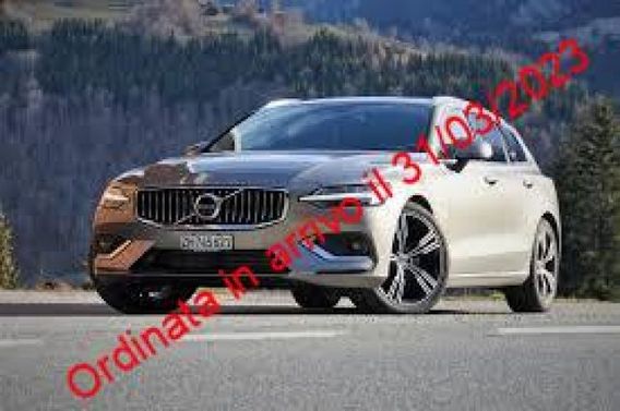 VOLVO V60 B3 automatico Essential N1