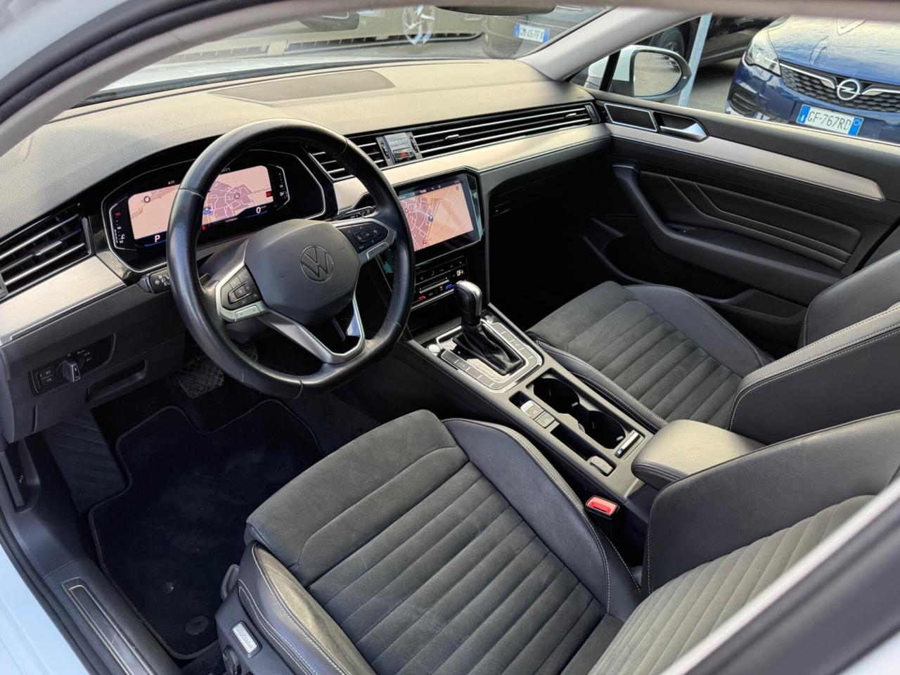 Volkswagen Passat Variant 2.0 TDI SCR 200 CV DSG Executive