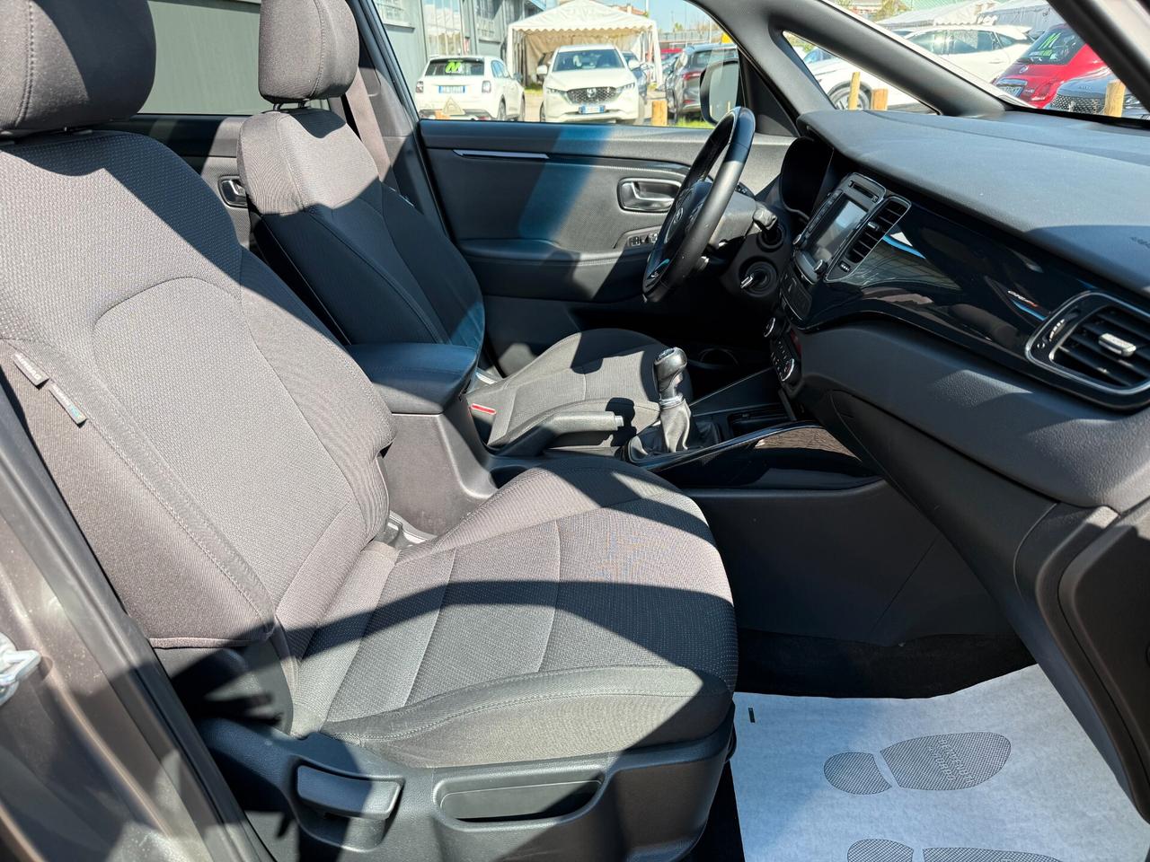 Kia Carens 1.7 CRDi 115 CV Class 7 POSTI