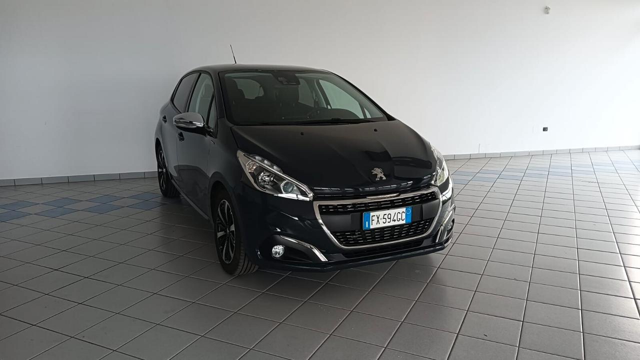 Peugeot 208 PureTech 82 Stop&Start 5 porte Signature