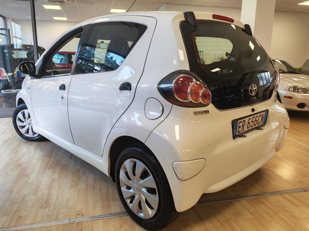 Toyota Aygo - FRIZIONE + TAGLIANDO NUOVI !!!
