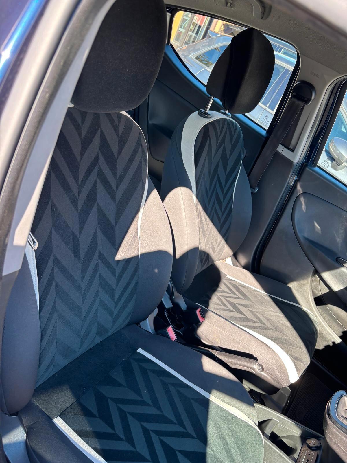 Lancia Ypsilon 0.9 TwinAir 85 CV 5 porte Metano Ecochic Platinum