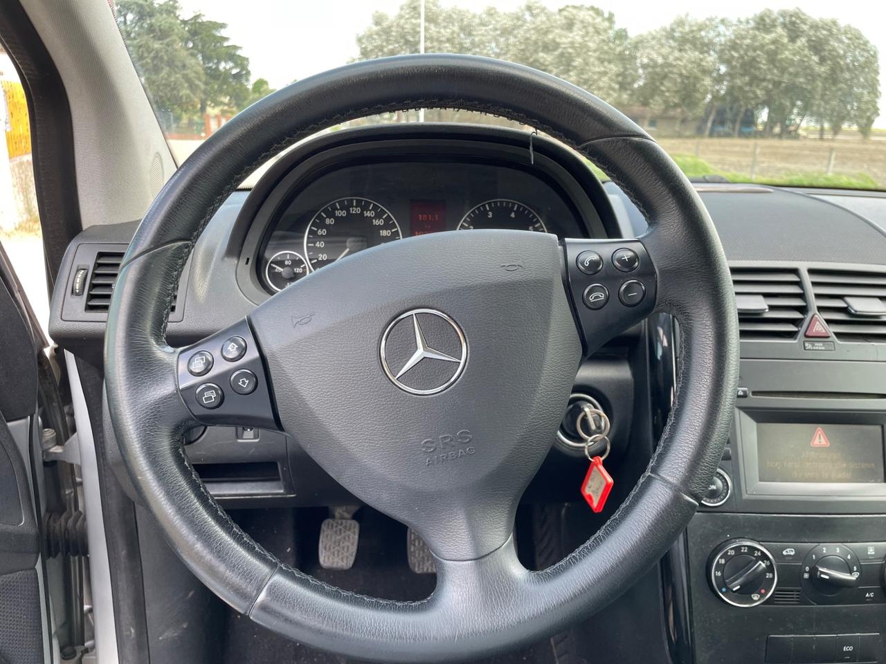 Mercedes-benz A 160 BlueEFFICIENCY Special Edition