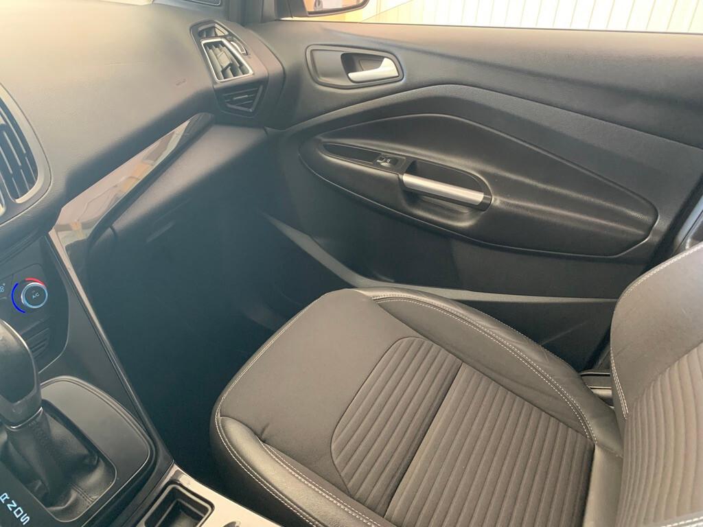 Ford Kuga 2.0 tdci Titanium s AWD