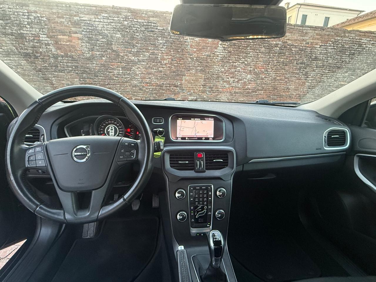 Volvo V40 D2 Business Plus