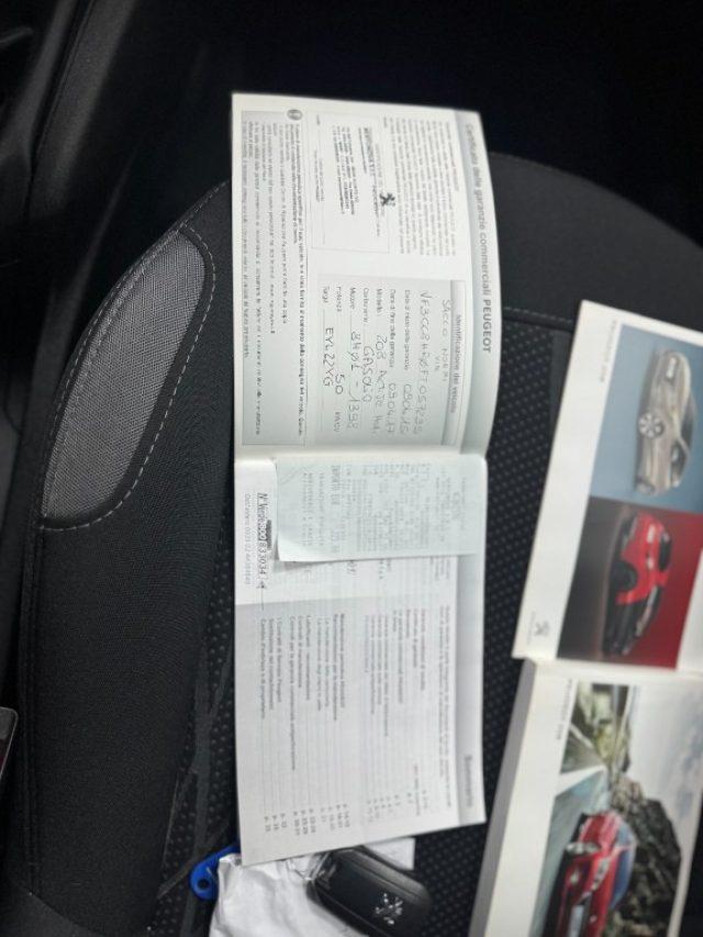 PEUGEOT 208 1.4 8V HDi 68CV 5p. Allure