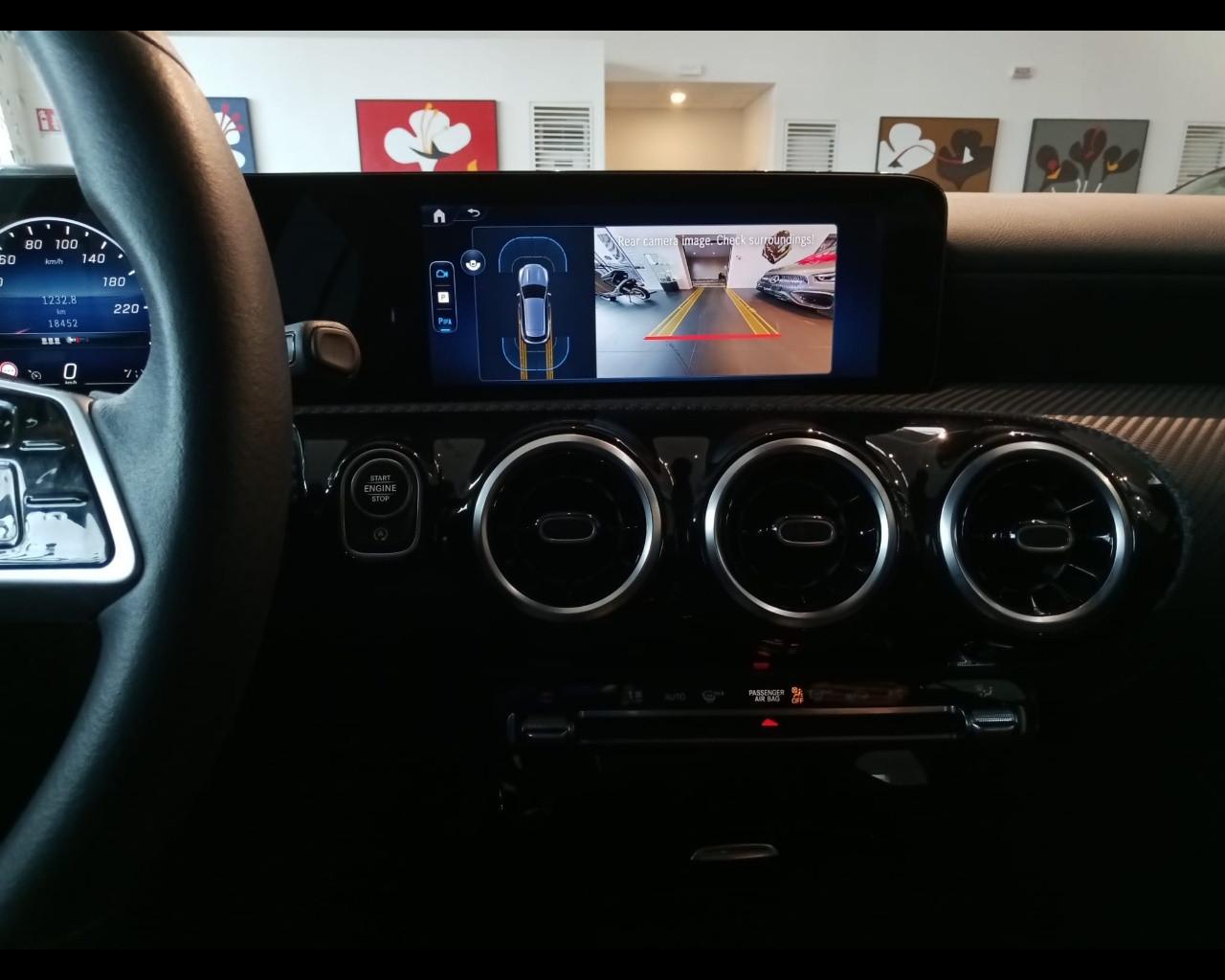 Mercedes-Benz CLA Sh.Brake - X118 2023 - CLA Shooting Brake 180 d Advanced auto