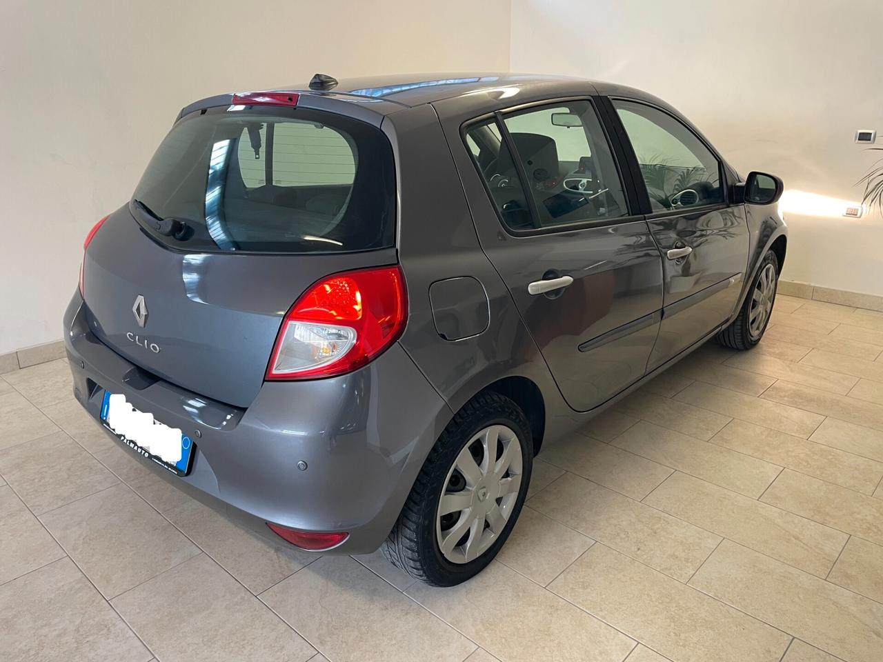 Renault Clio 1.2 GPL 5p Dynamique Distribuzione Tagliandata Neopatentati