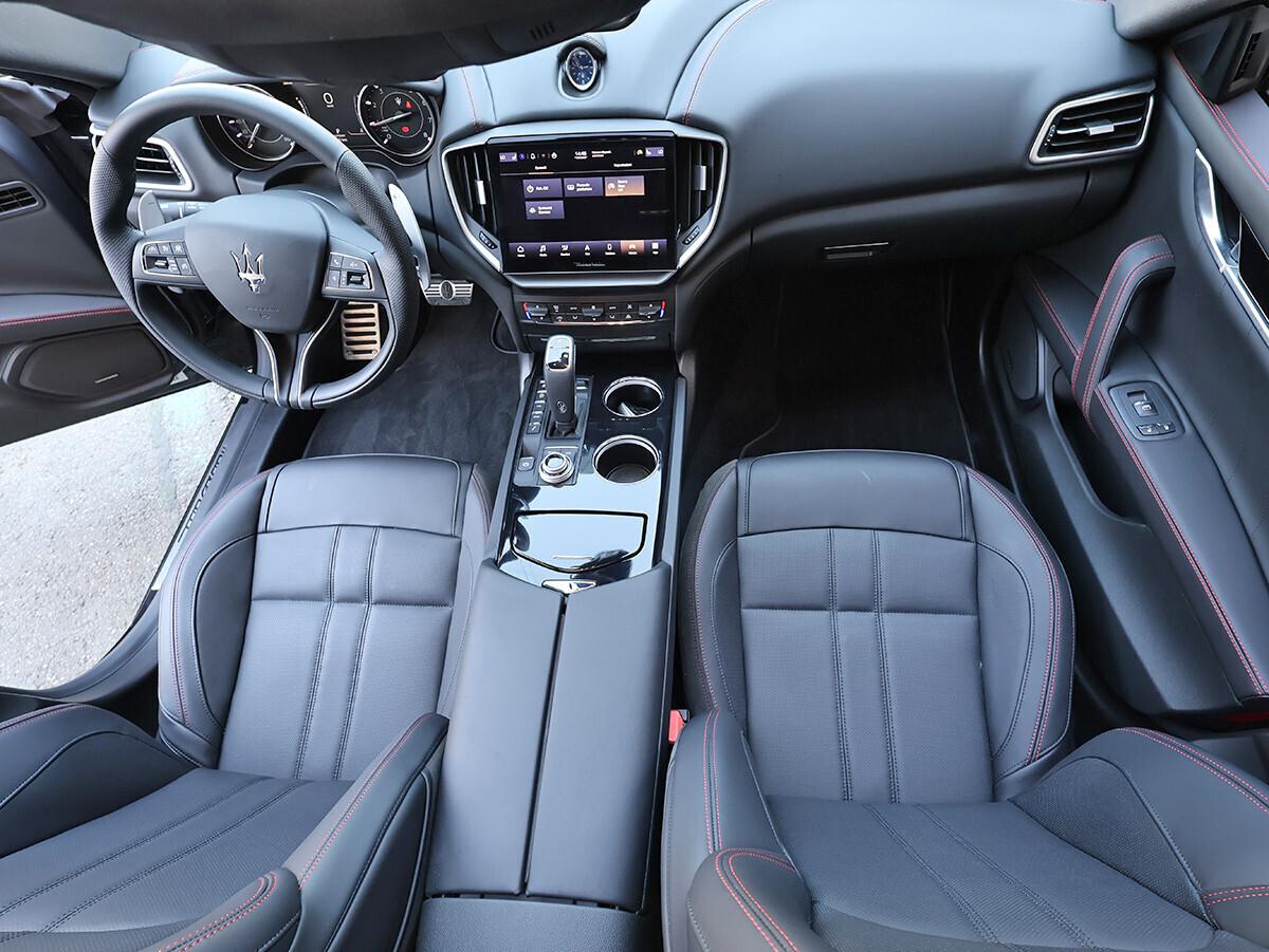 Maserati Ghibli Modena S Q4 3.0 V6 430 cv