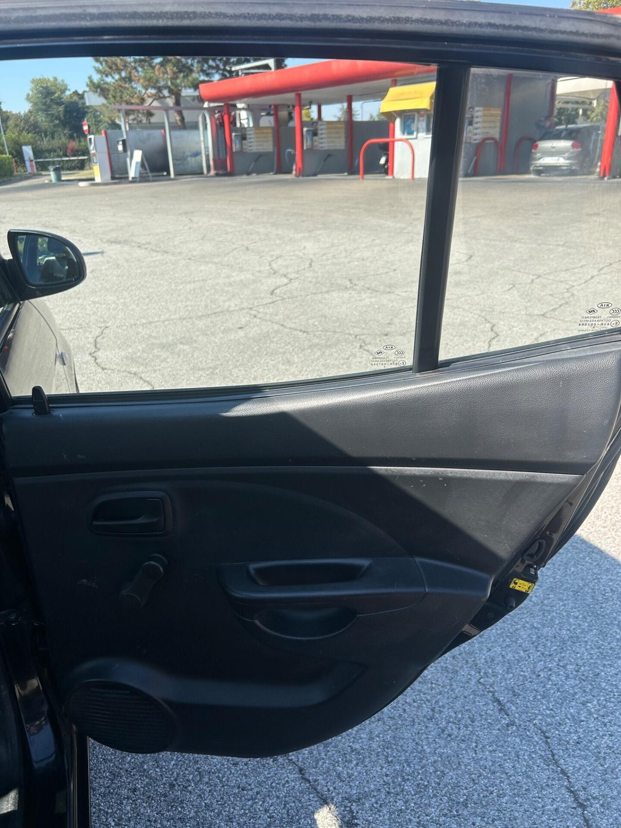 Kia Picanto 1.0 cc impianto a GPL scadenza 2032