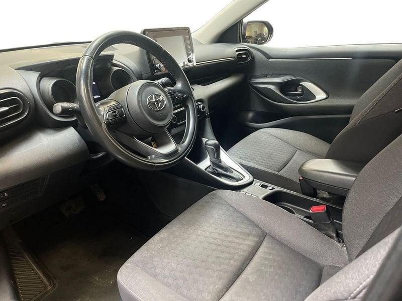 Toyota Yaris Hybrid Trend MY22