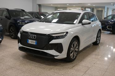 AUDI Q4 40 E-TRON 204CV AUTOMATIC BUSINESS ADVANCED ( FARI LED - VIRTUAL COCKPIT - ADAPTIVE CRUISE - NAVI - MIRROR - PDC - TELECAMERA POST. - CERCHI 19 )