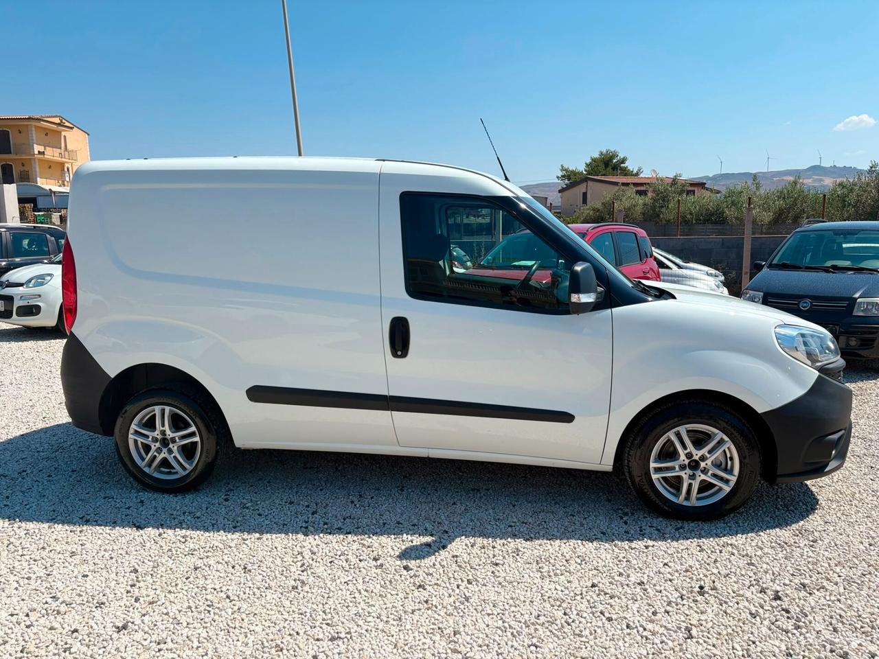Fiat DOBLO' 3 POSTI CARGO LAMIERATO