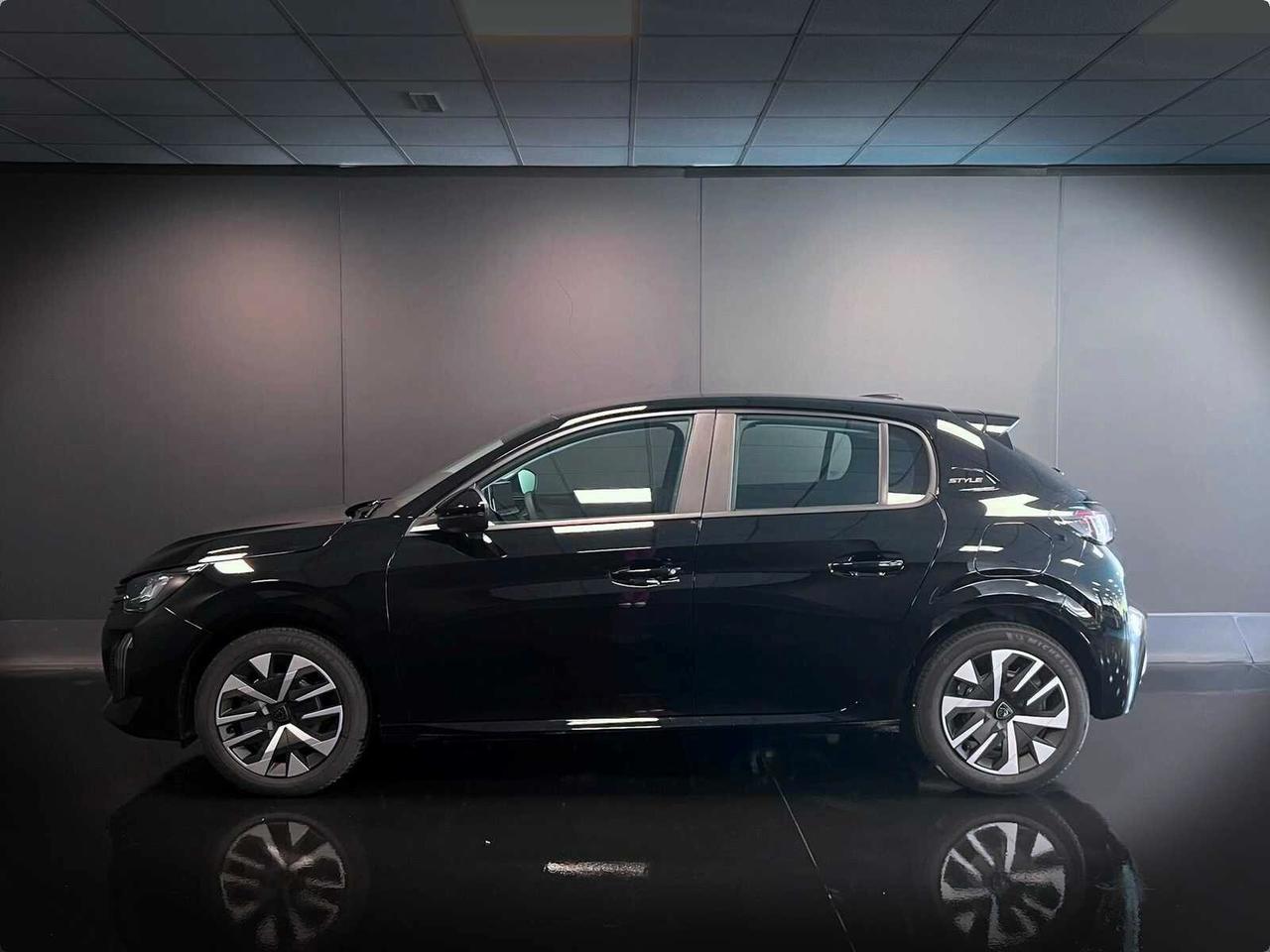 PEUGEOT 208 PURETECH 100 CV 5 PORTE STYLE KM0
