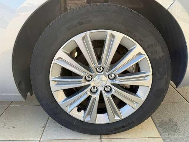 Peugeot 308 BlueHDi 130 S&S SW Allure