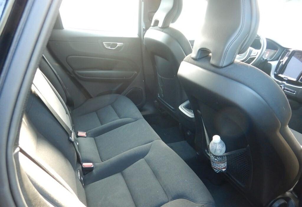 Volvo XC 60 XC60 2.0D 197CV B4 GEARTRONIC AWD BUSINESS ( FARI LED - COCKPIT NAVI SENSORI POST. )