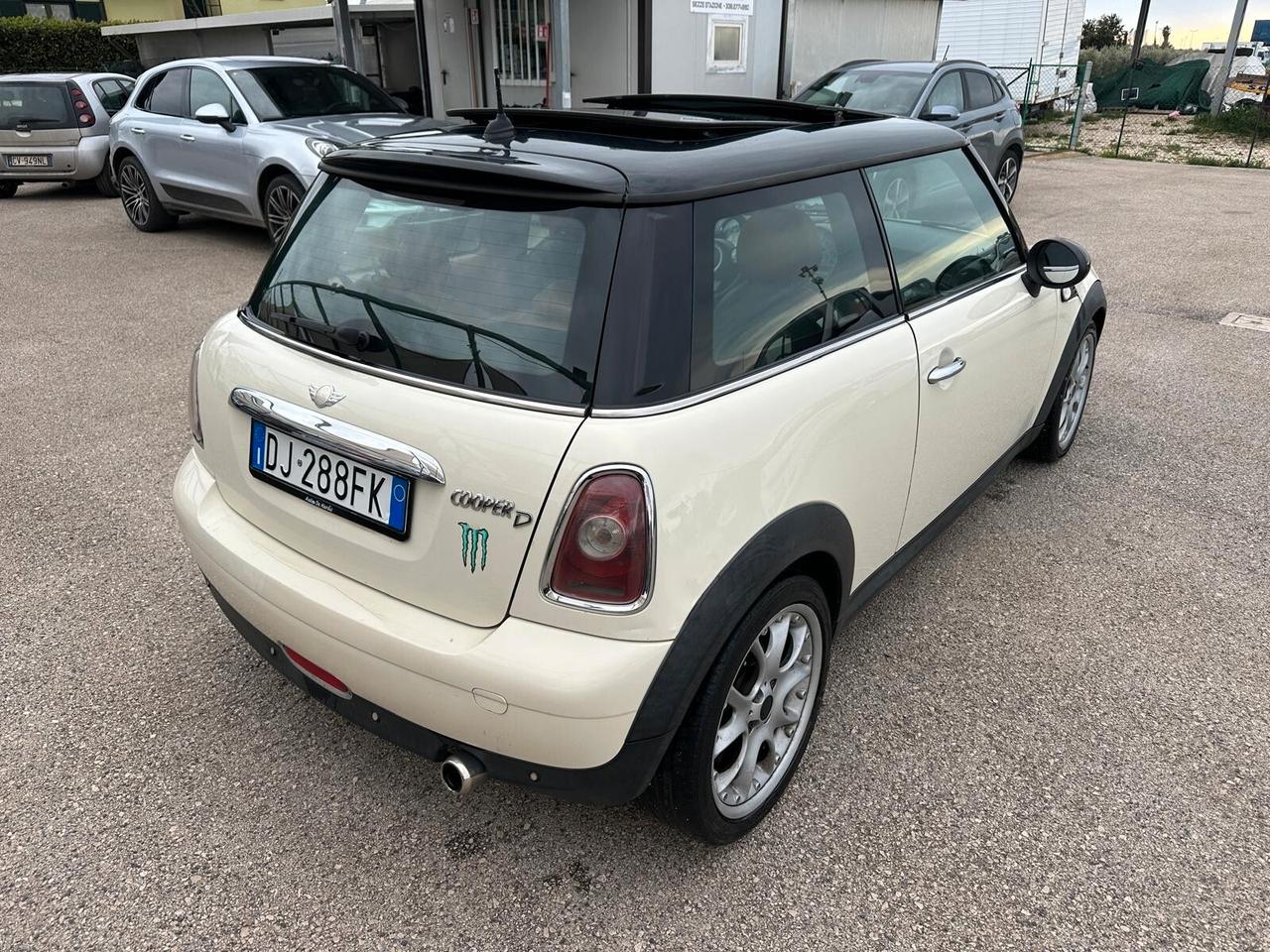 Mini Cooper D 1.6 Anche Neopatentati